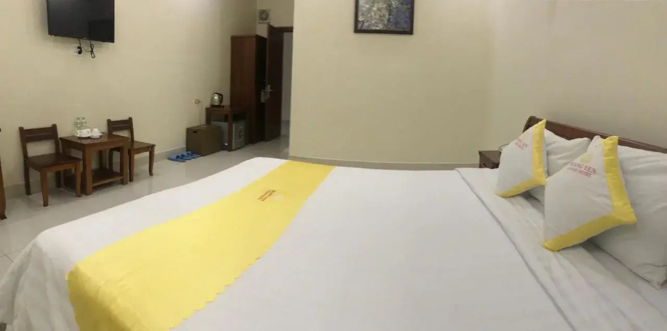 Hoang Yen Canary Hotel