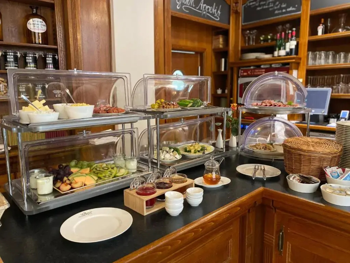 MOMENTS Boutique Hotel