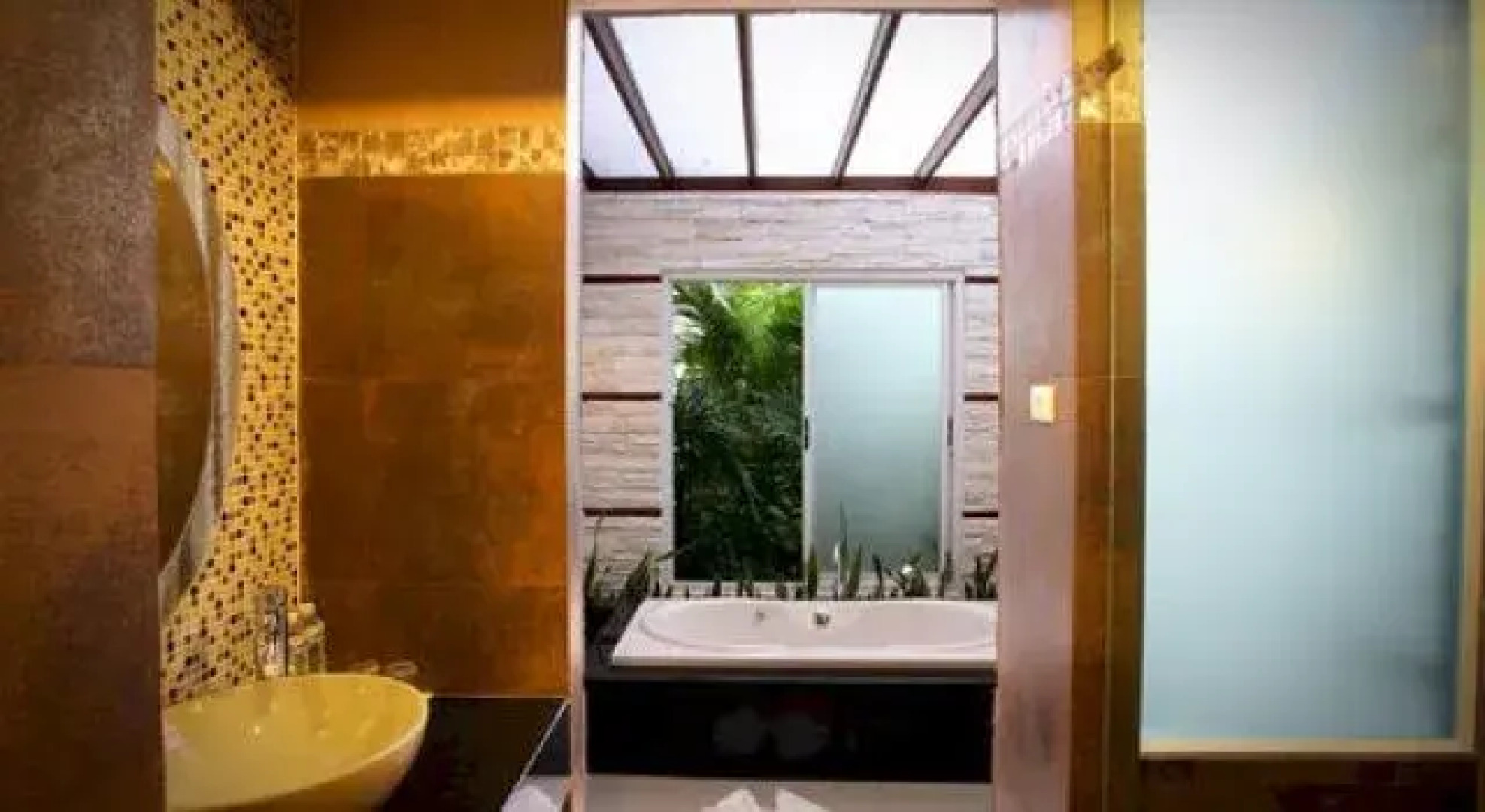 Tachawan Resort & Restaurant