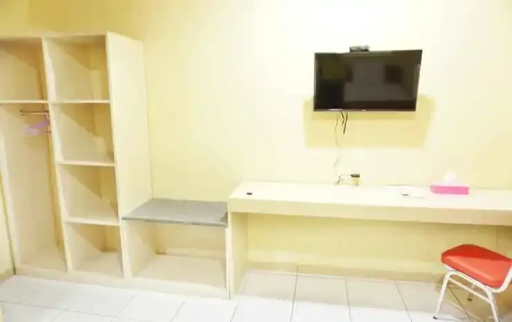 R7 Homestay Nani Wartabone