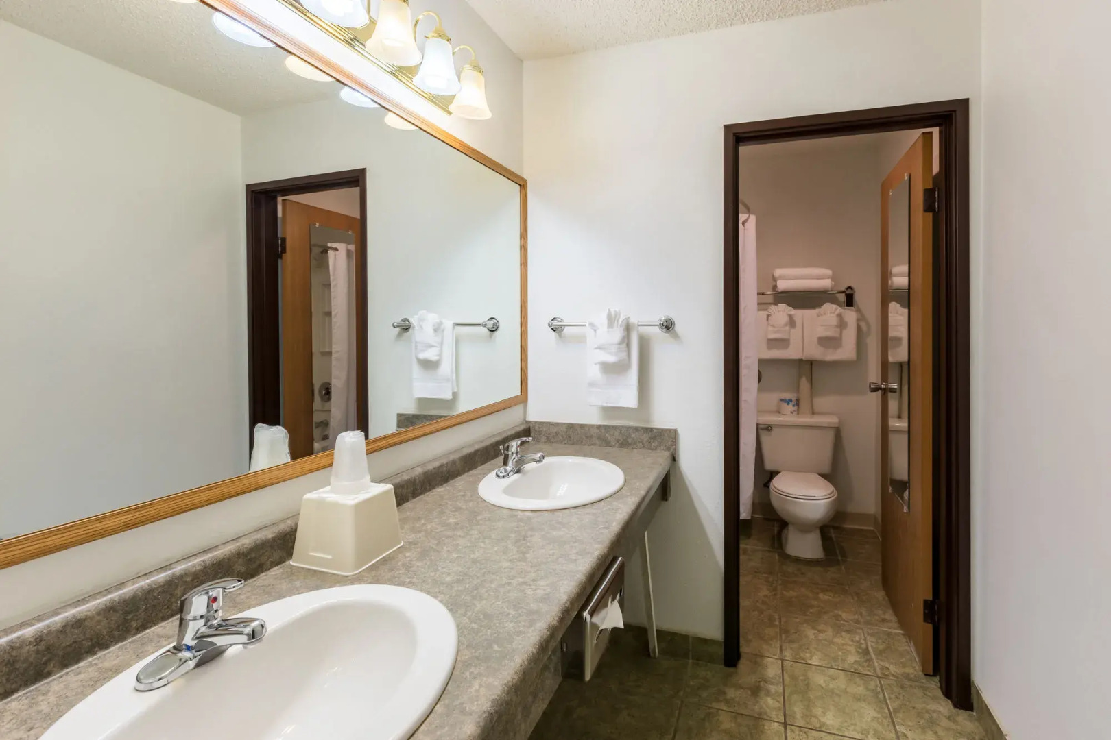 Super 8 by Wyndham Grand Island South