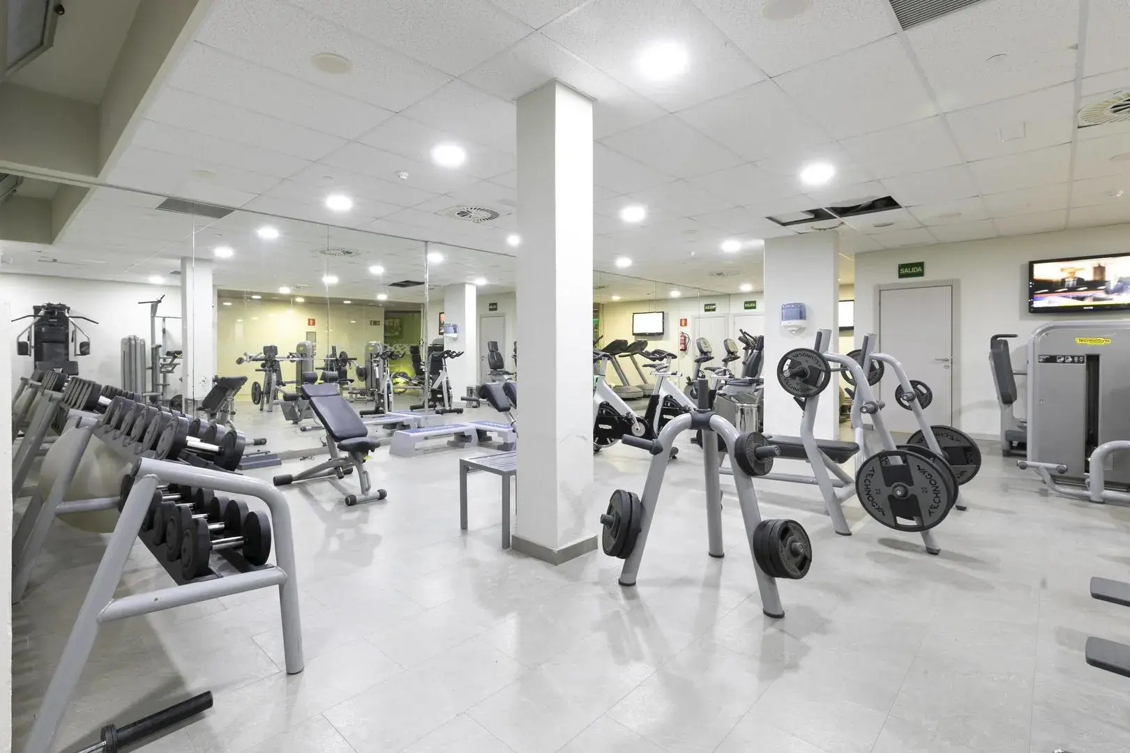 Hotel HD Beach Resort & SPA