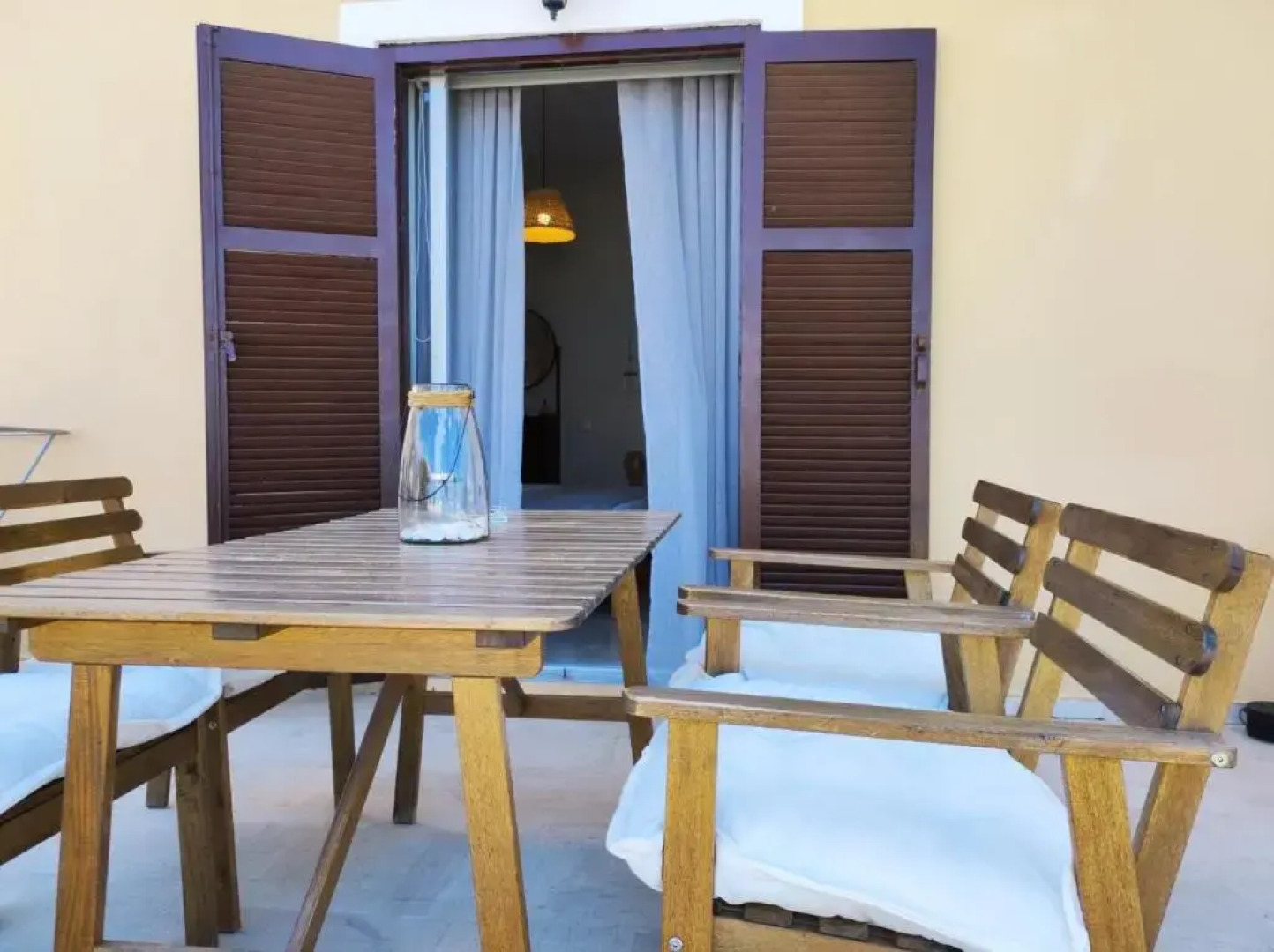 Thalassa Apartments & Studios