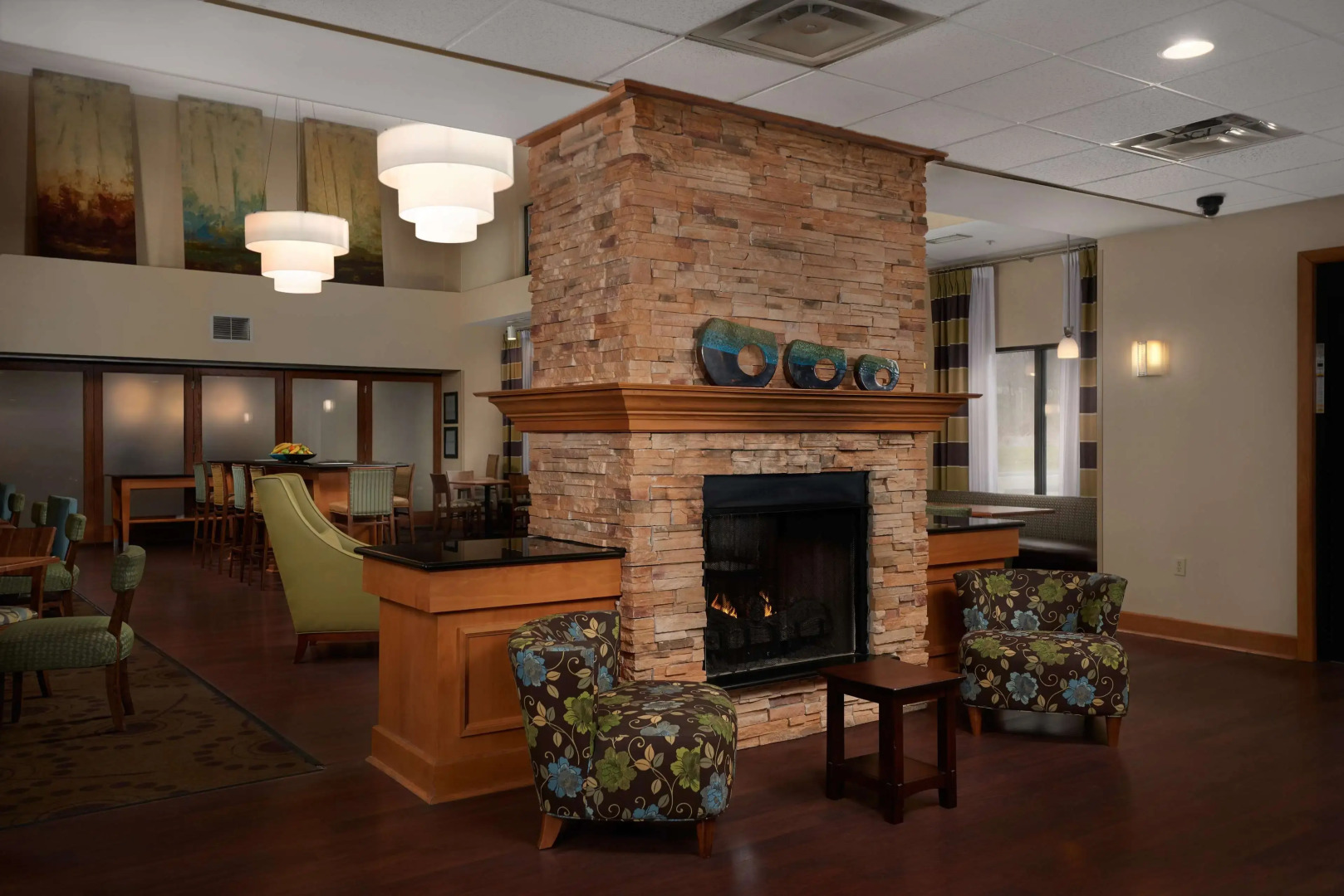 Hampton Inn & Suites Canton