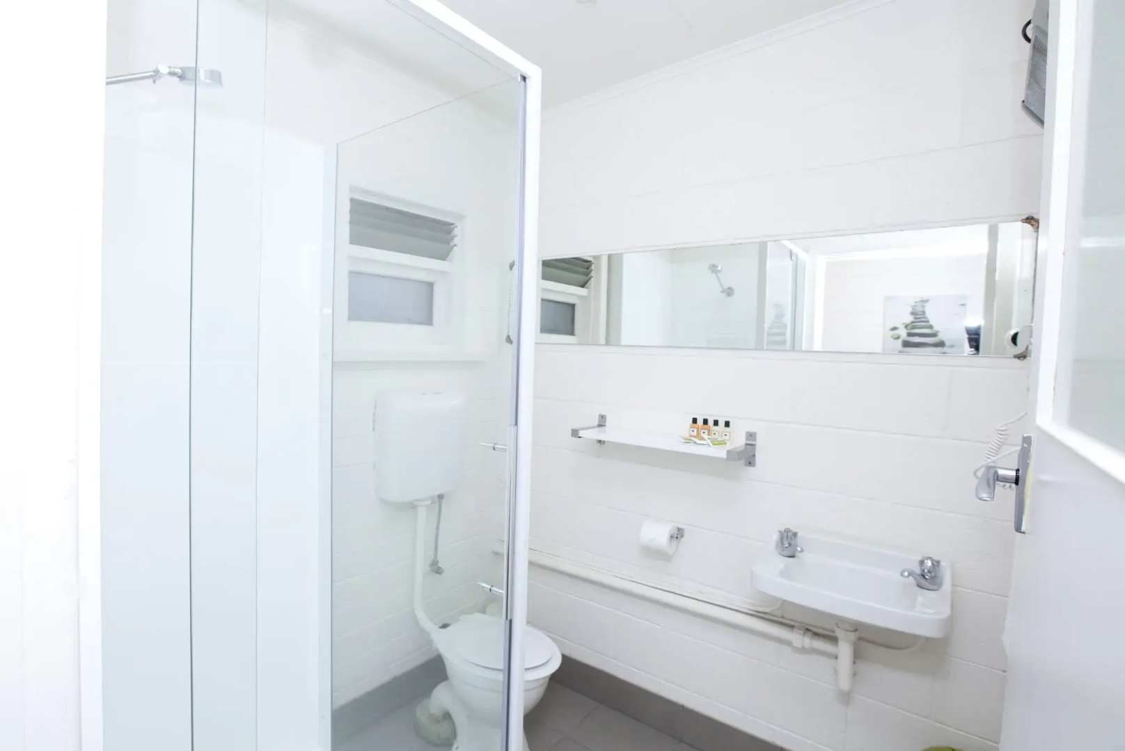 Bruny Island Escapes and Hotel Bruny