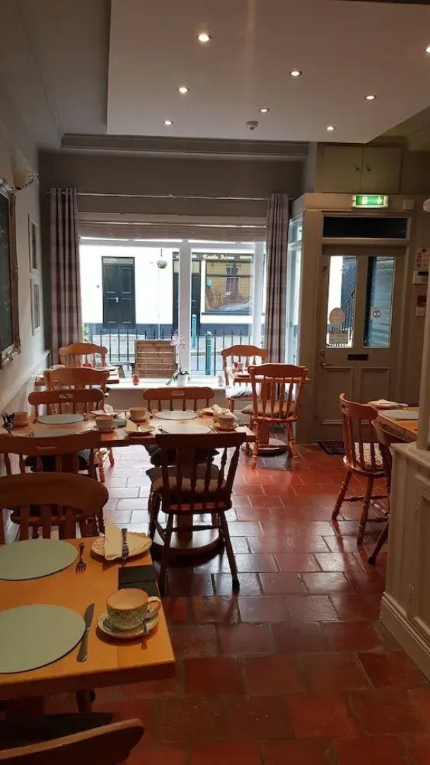 Dufferin Coaching Inn & Hall