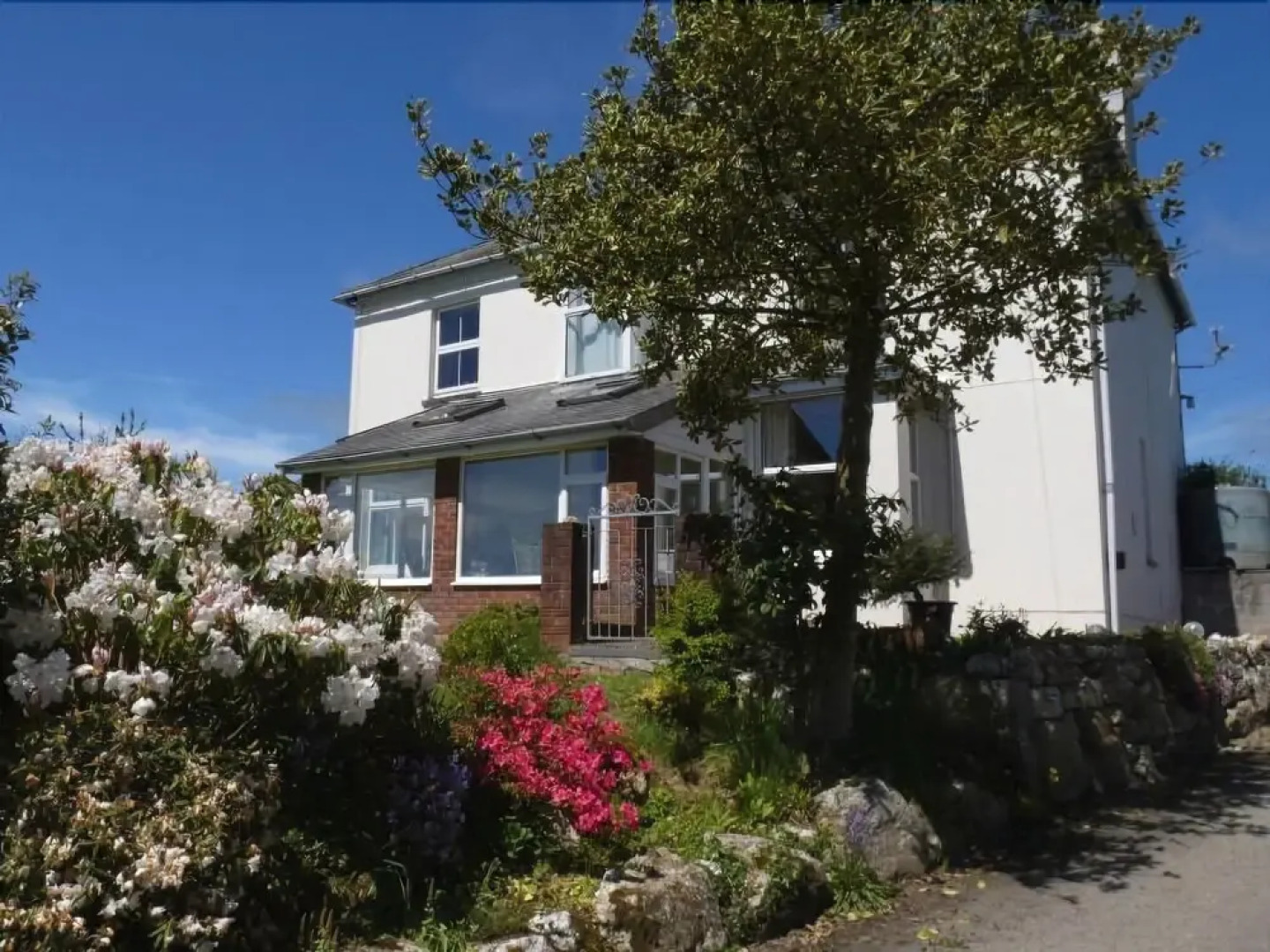 Middle Tremollett Farm Bed and Breakfast