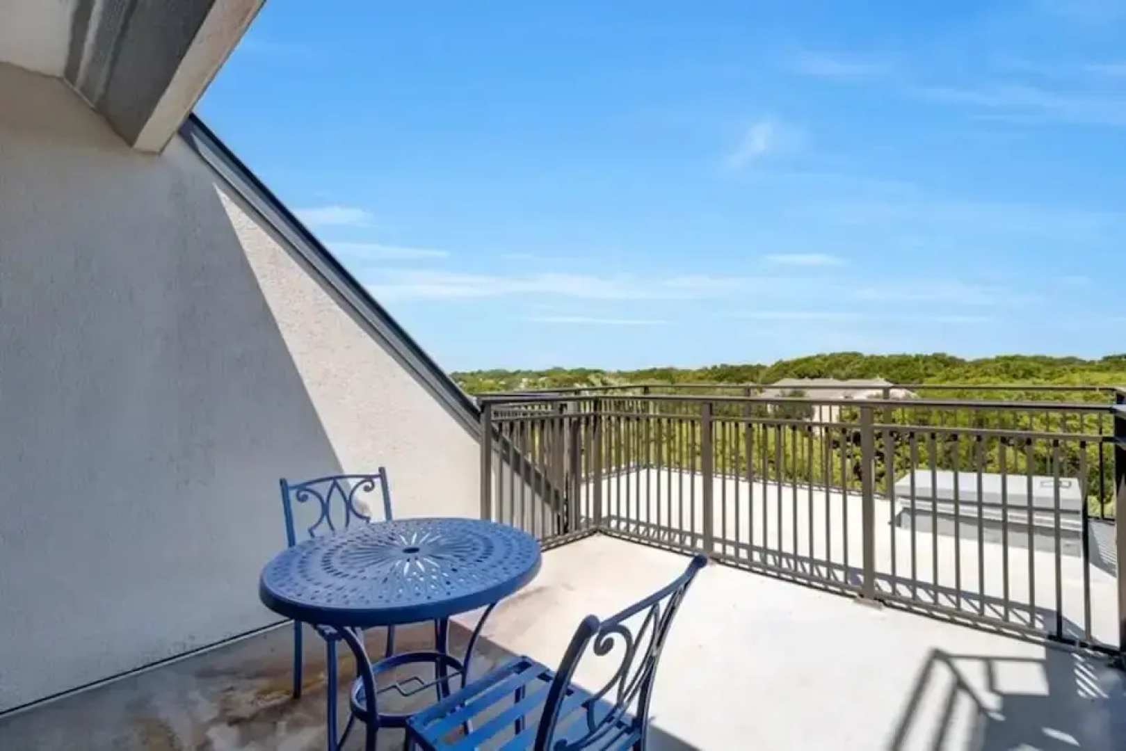 Shipwatch 408a by Wild Dunes, Oceanfront Condo