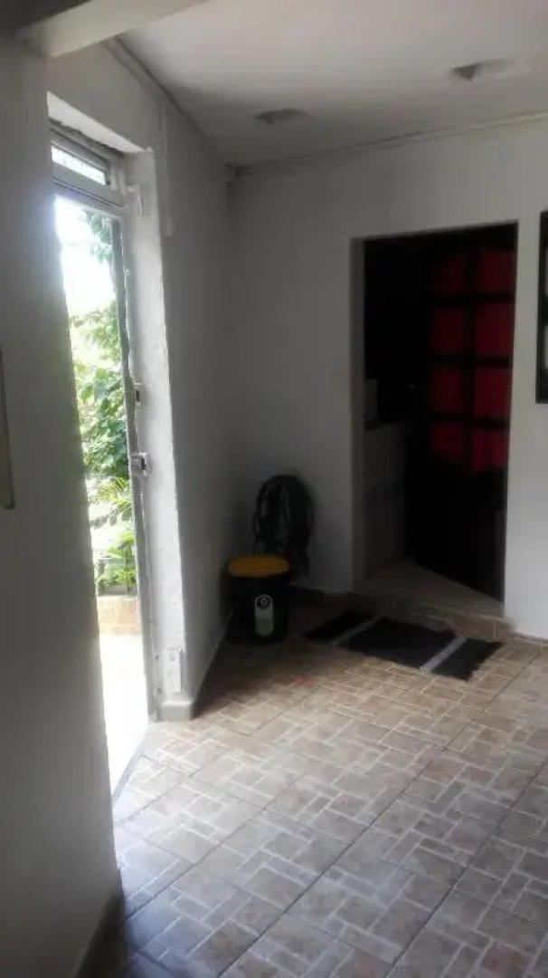 Villa Labrousse (Atypical)