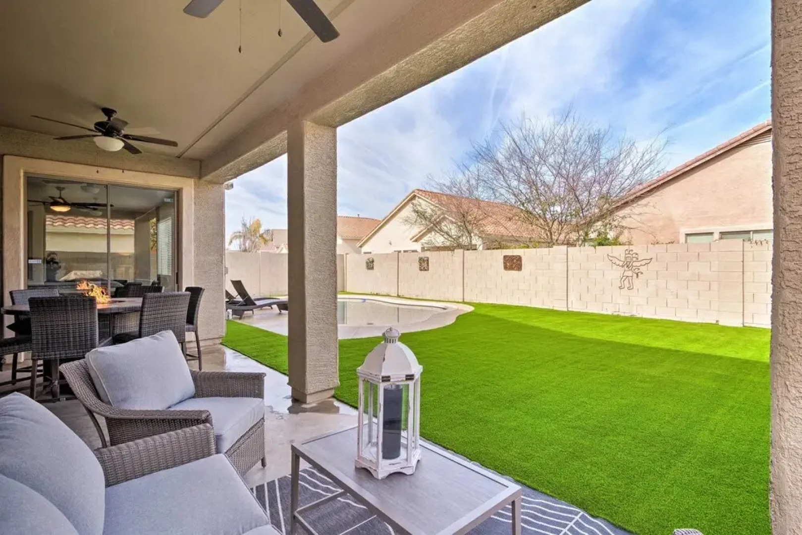 Near Westgate Entertainment District: Home w/ Pool