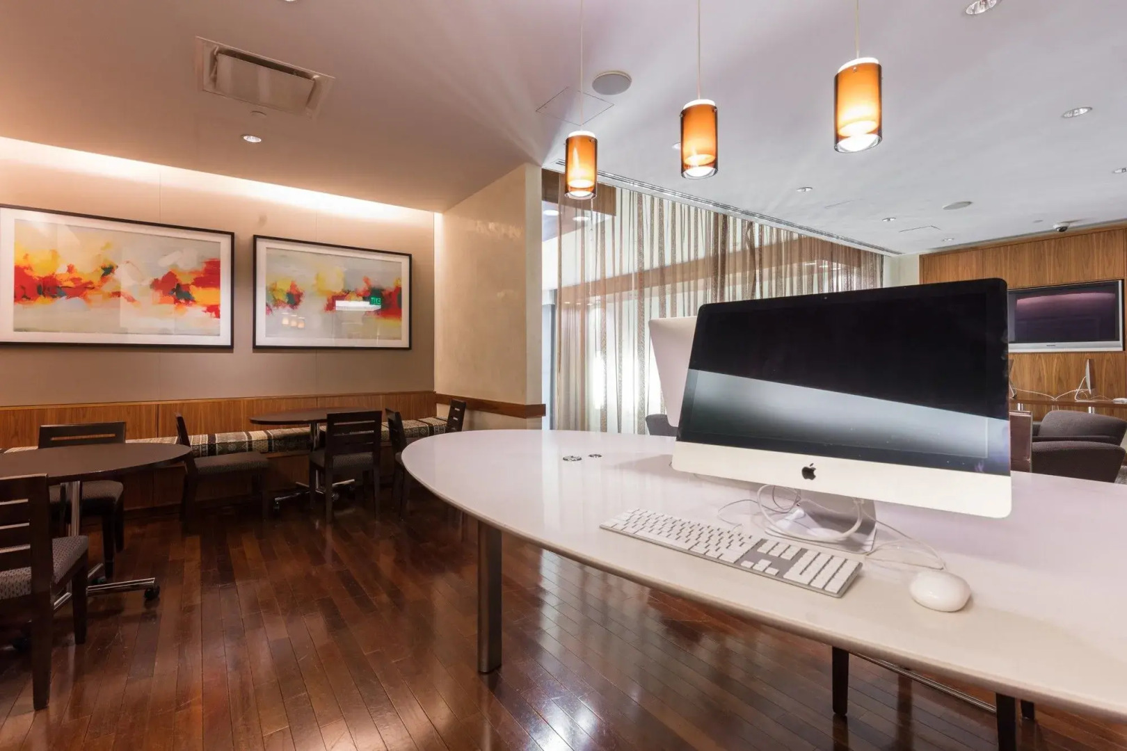 Global Luxury Suites at China Town