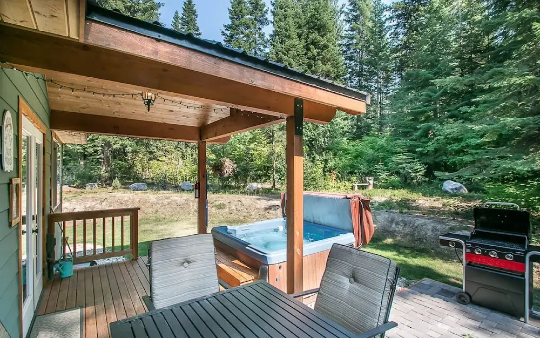 Salmon Chalet Chalet 2 NW Comfy Cabins