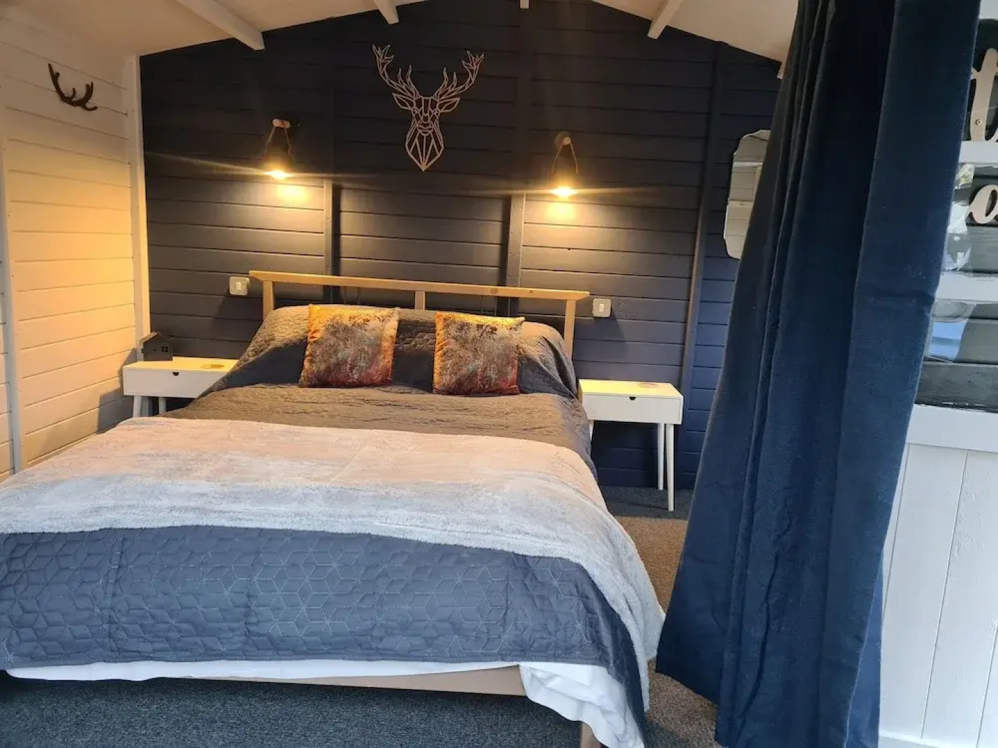 The Little Hide - Adult Only Camping Pods