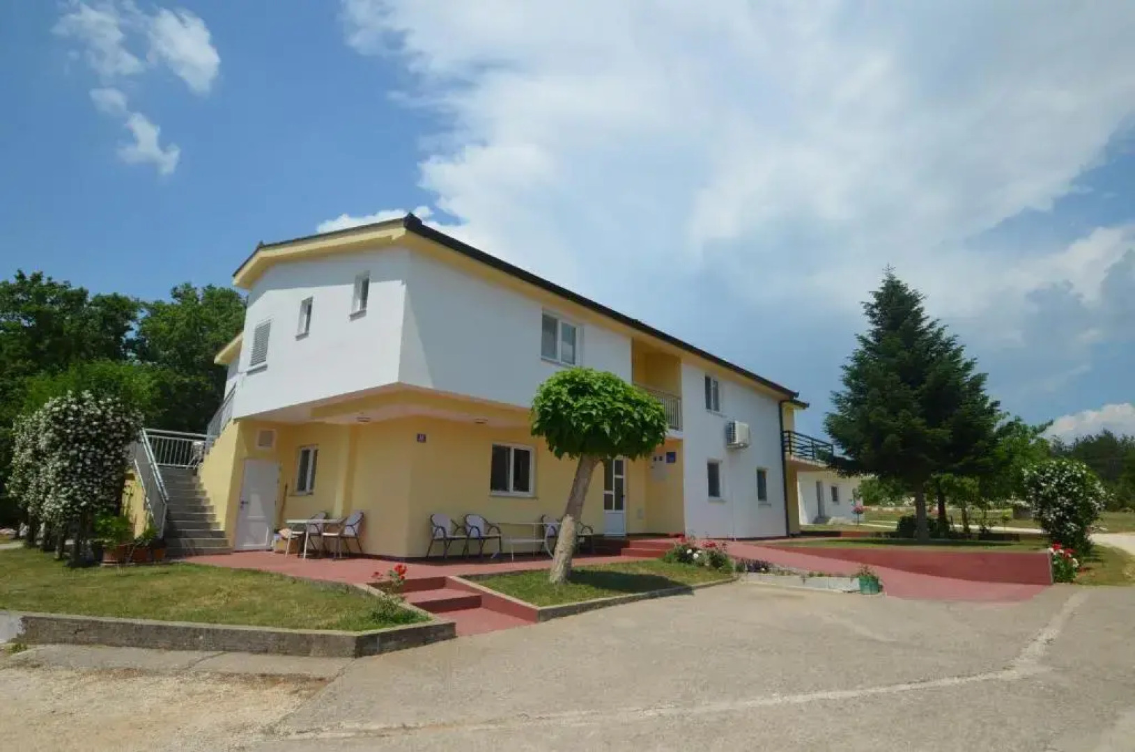 Casa Del Pellegrino M&A - Ostojići