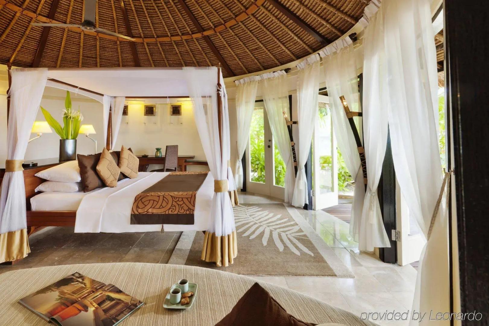 Отель Banyan Tree Vabbinfaru