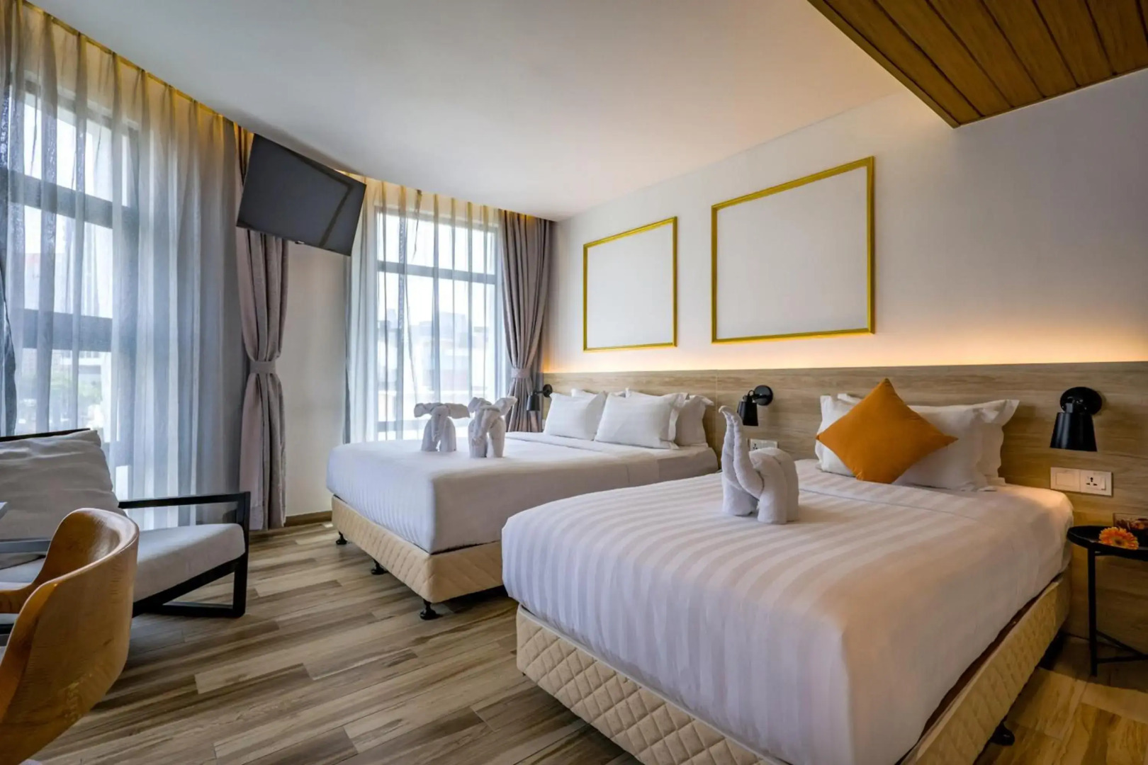 Santa Grand Hotel Central Market