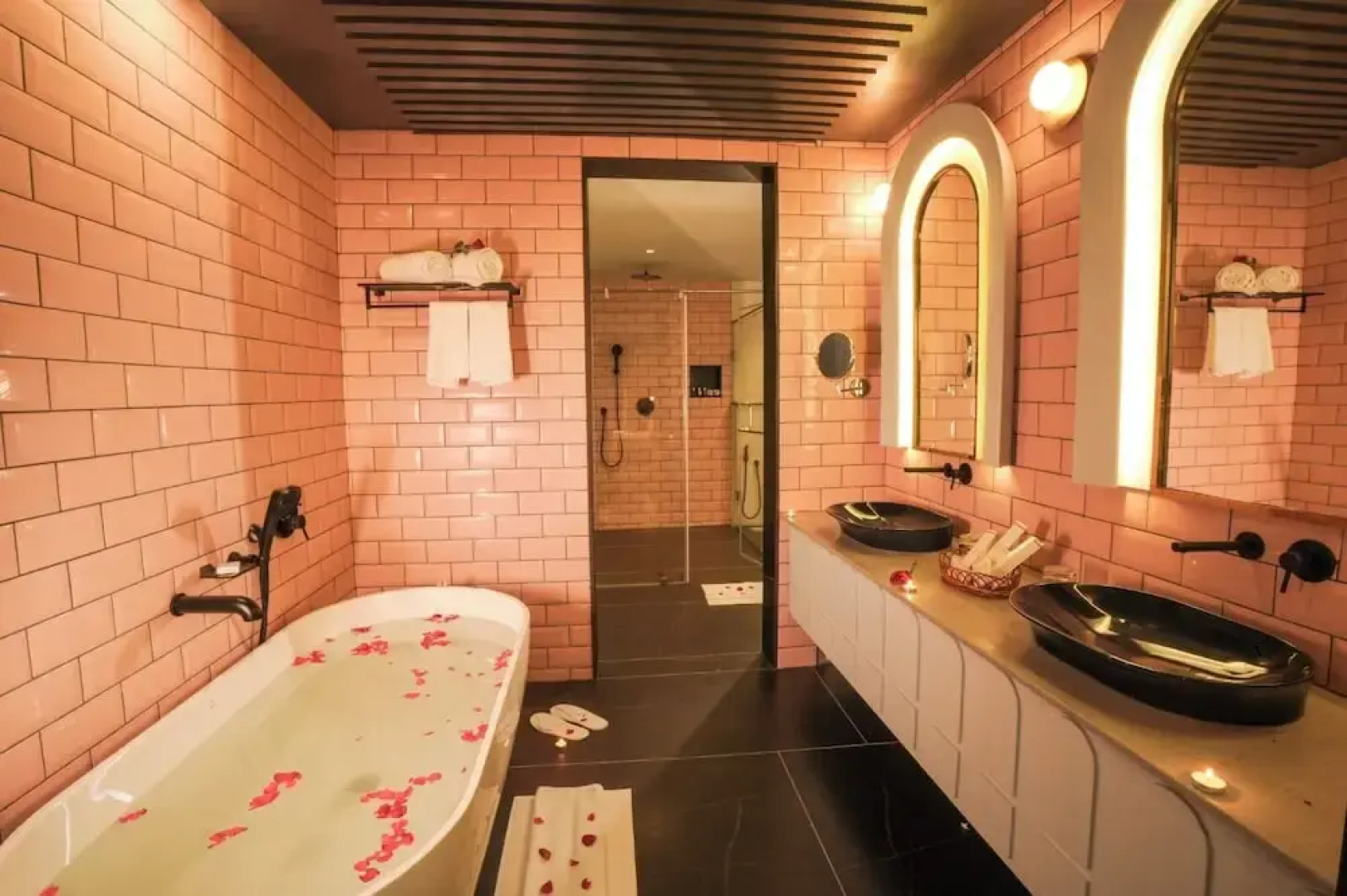 Hotel Pushpak Calicut International Airport