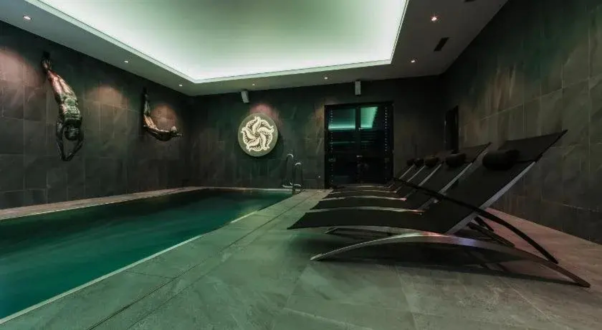 Barok Hotel and Apartments