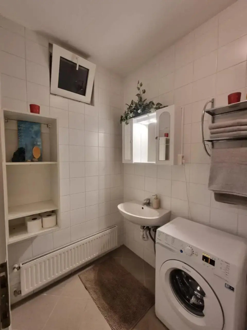 Viktria Vzparti Medencs Apartman