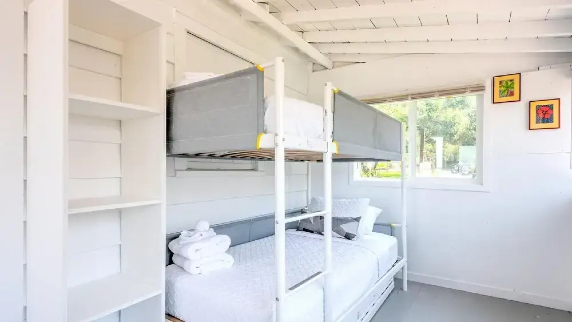 Bungalow 7 - 2br, Waterfront