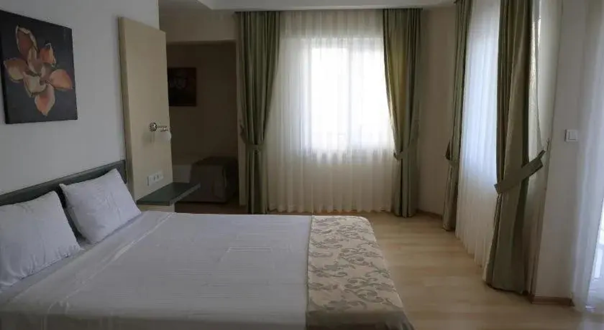 Oya Hotel