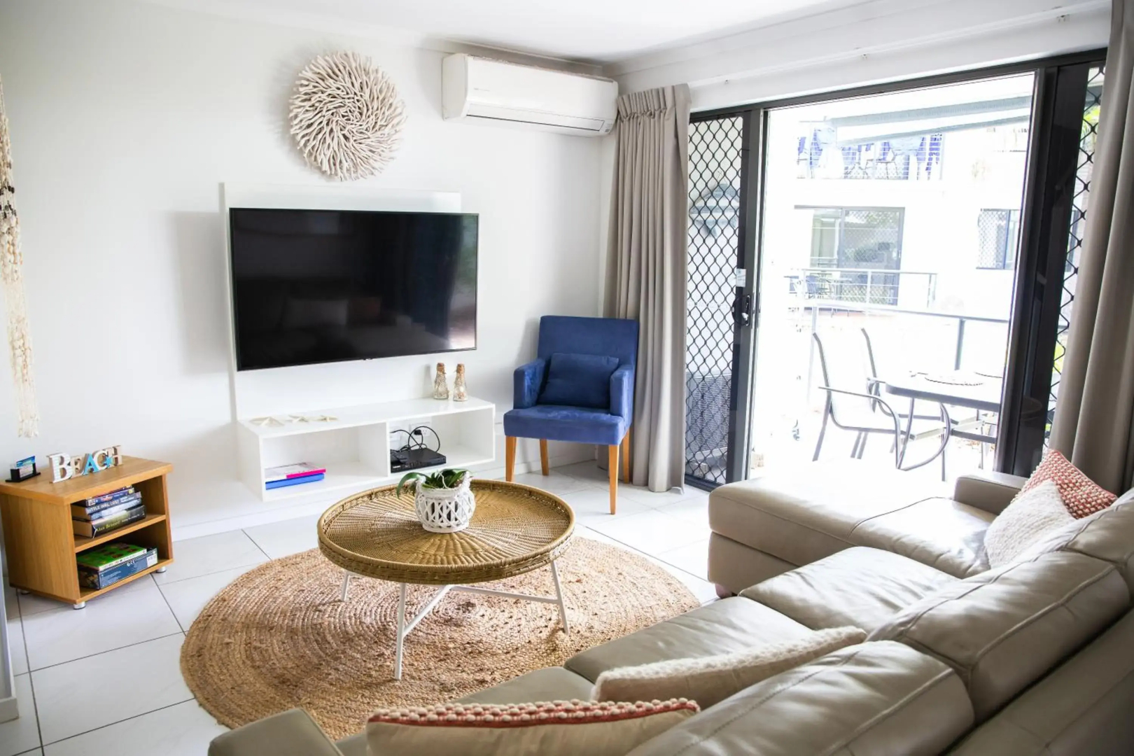 Tropical Getaway in 2 Bedroom Unit in 4 star Resort
