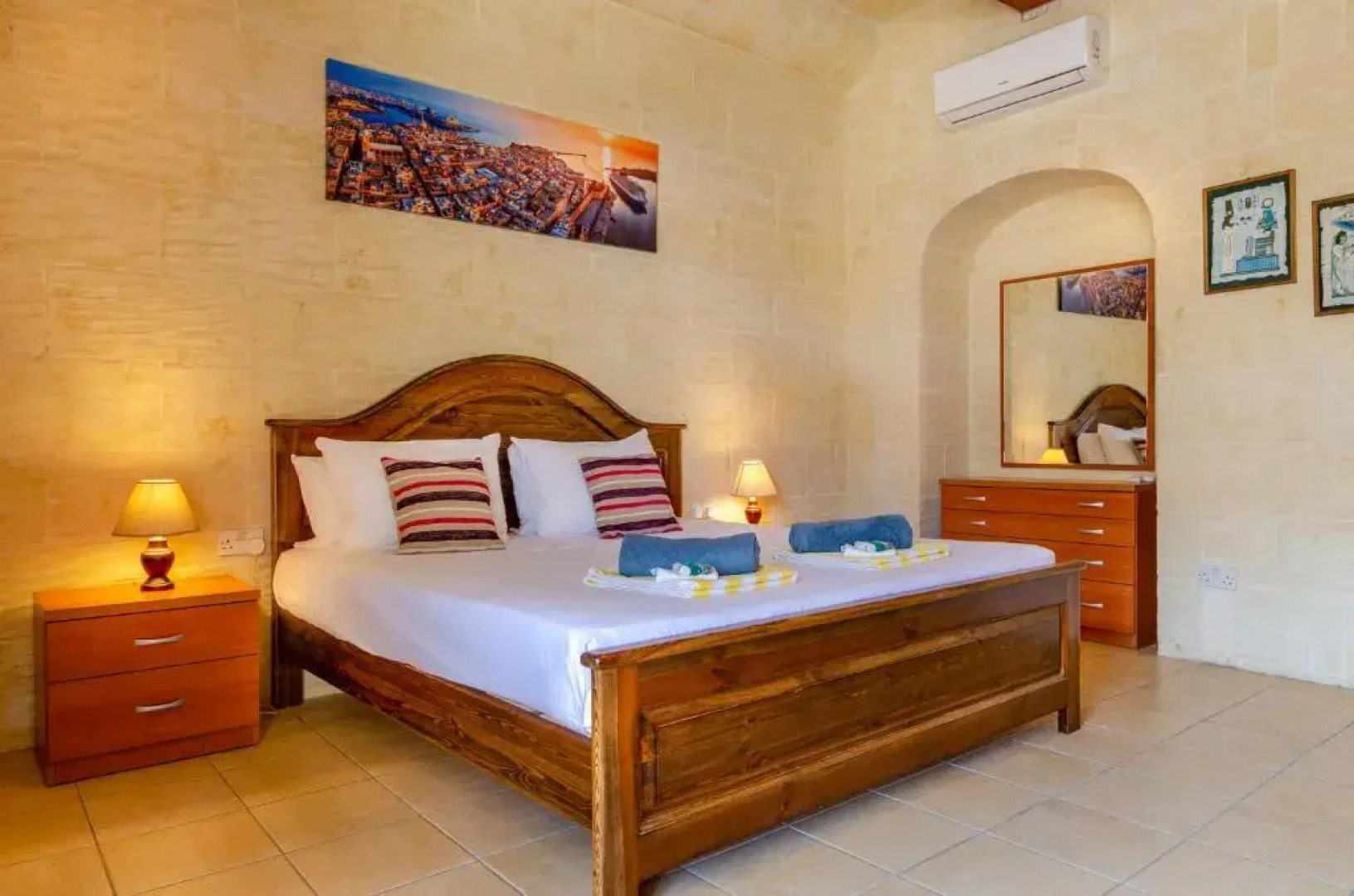 The Grand Authentic House with Private Pool