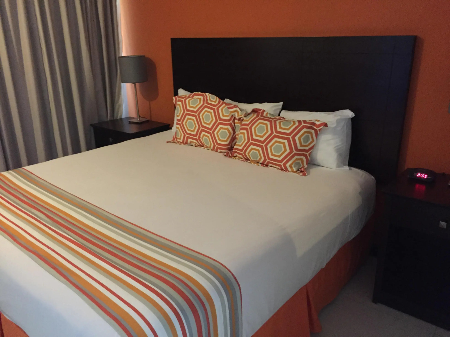 voco Surfside Aruba by IHG