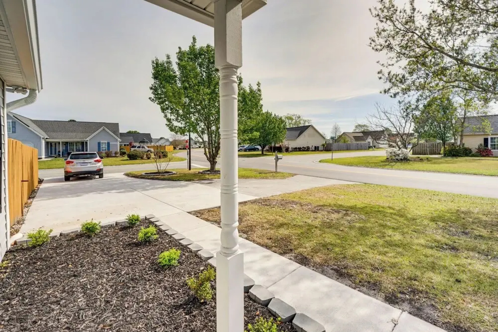 Wilmington Home ~ 7 Mi to Wrightsville Beach!