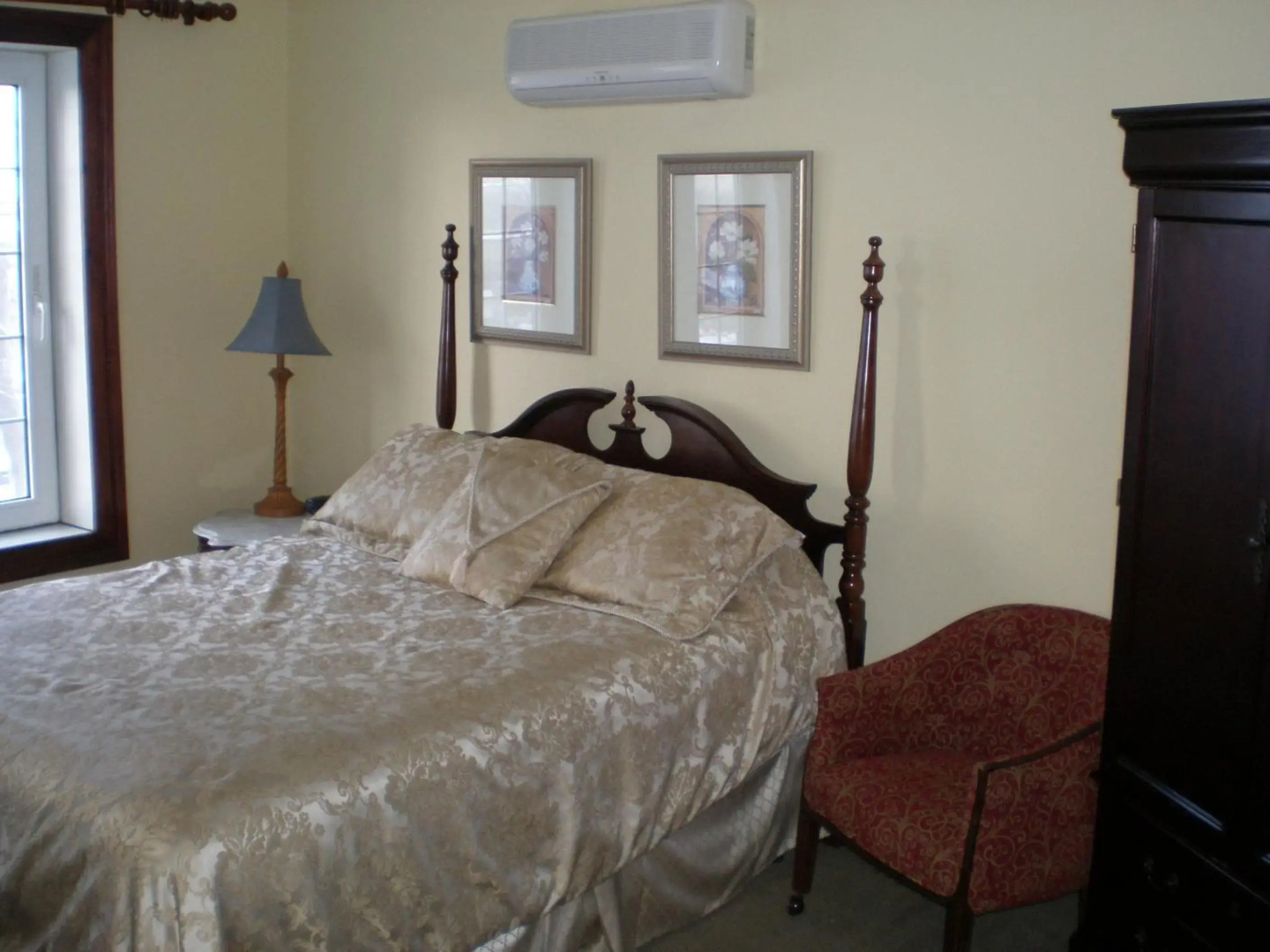 Spanish Bay Inn, CANADA