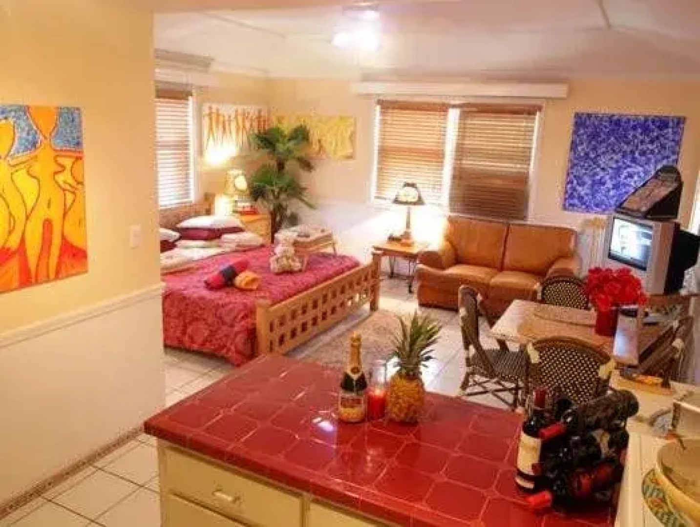 Villa Sinclair Beach Suites and Spa