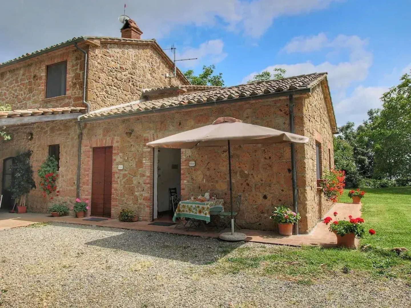 Rustic Stone Farmhouse in Proceno