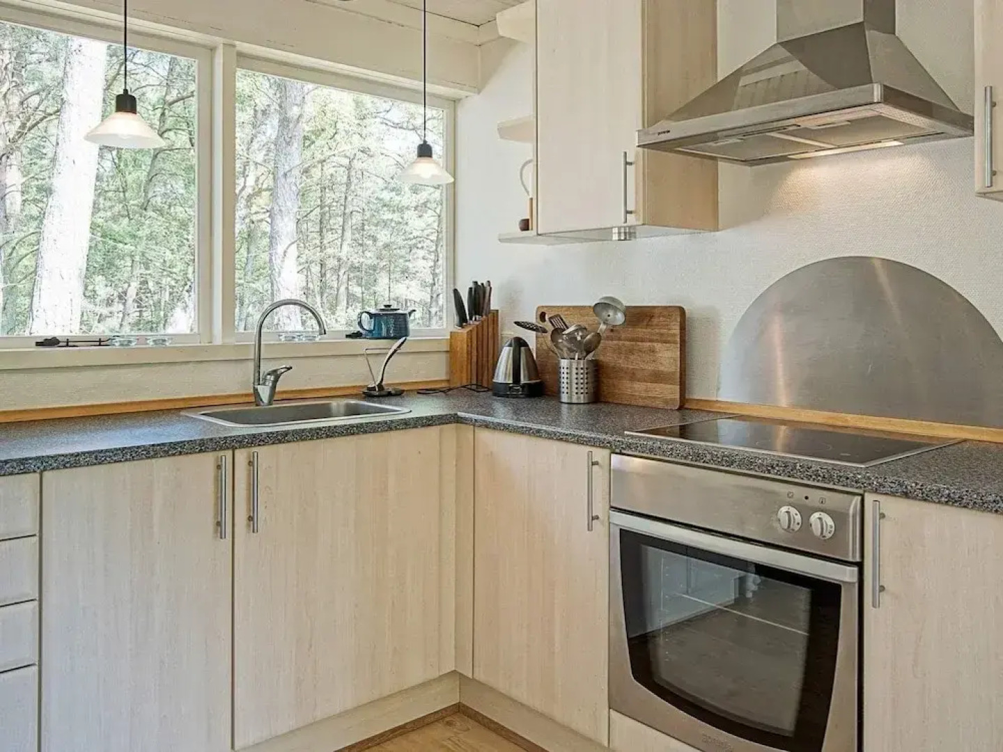 Cozy Holiday Home in NexÃ¸ near Forest