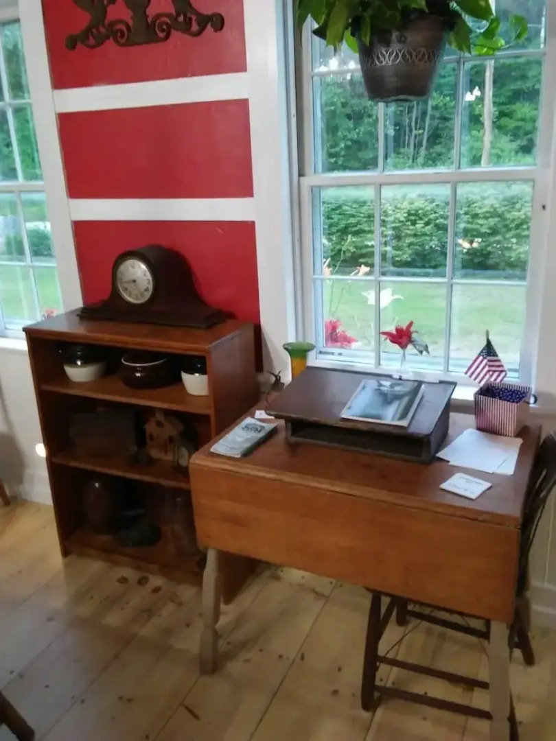 Hummingbird Hill Bed & Breakfast