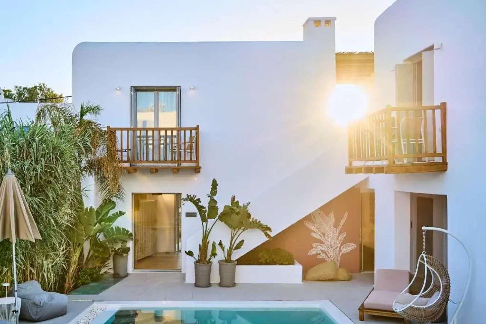 Adorno Suites