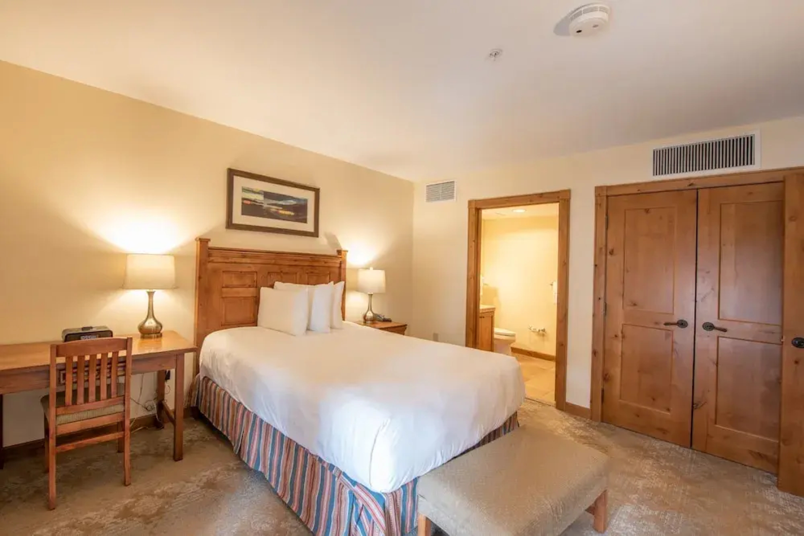 Spacious 2 Bedroom Unit In Mountaineer Square Condo - No Cleaning Fee! by RedAwning