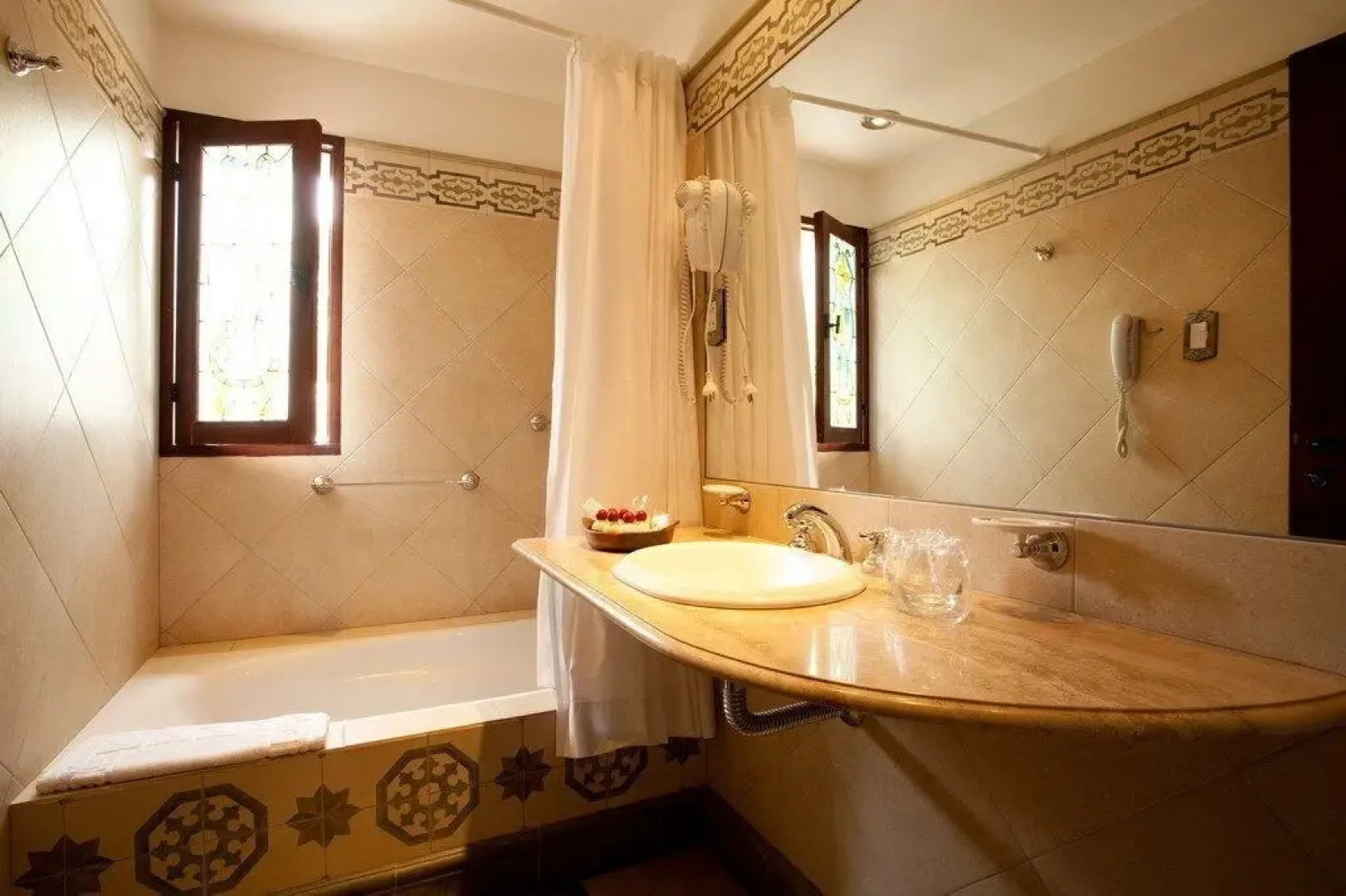 Marques de Tojo Hotel