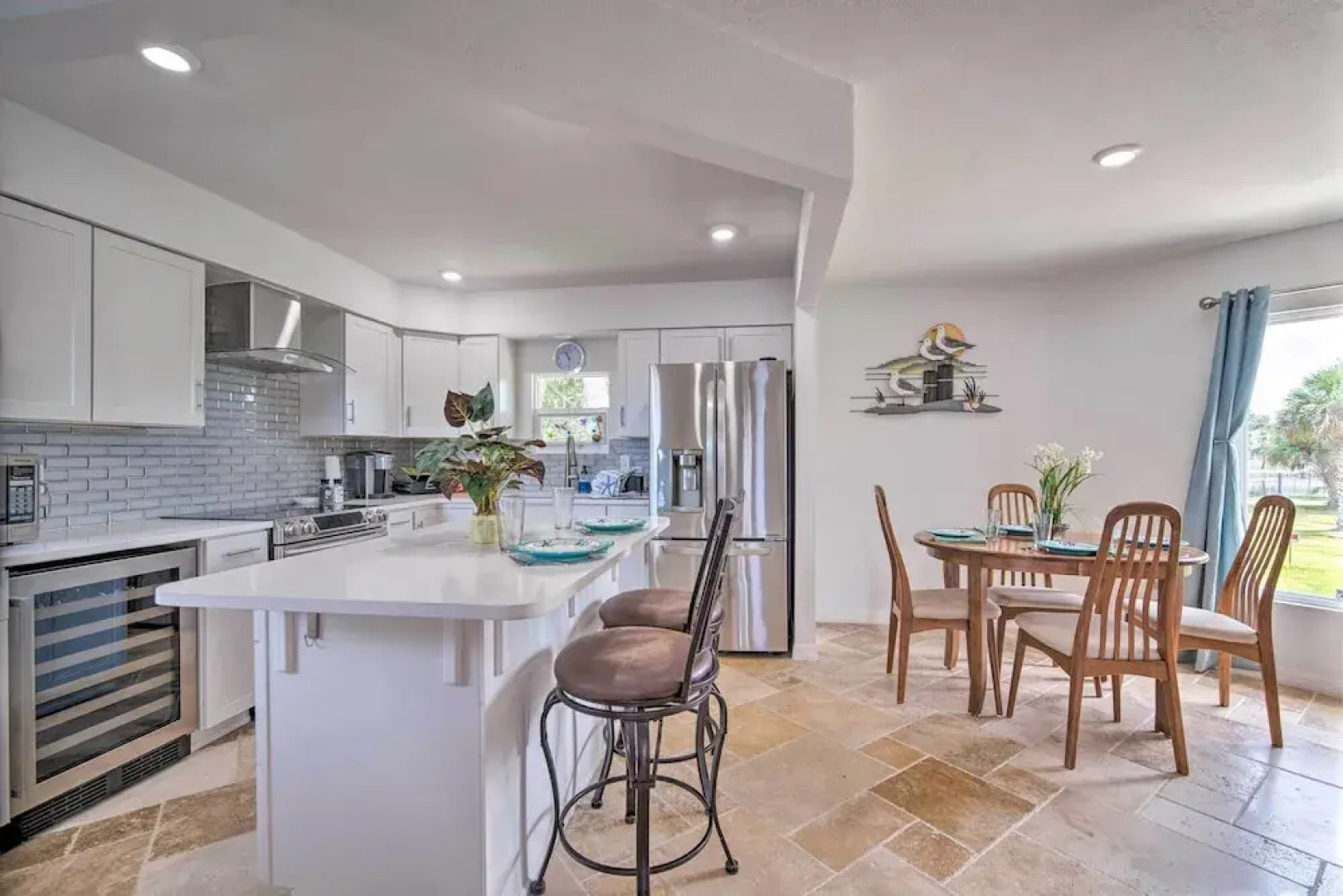 Remodeled Retreat on Homosassa River Canal!