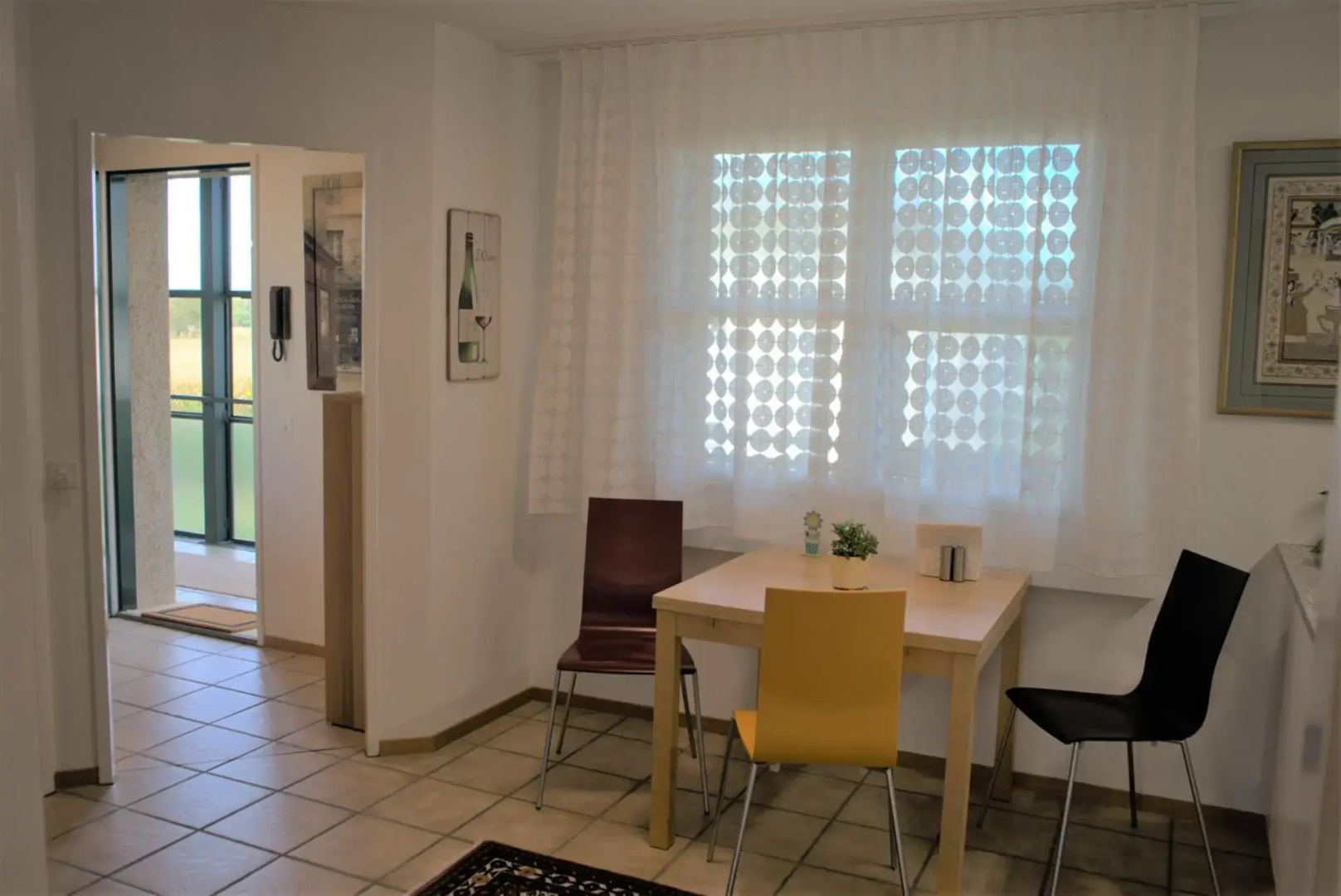 Cozy, Large, Modern, Apartment - in Basel