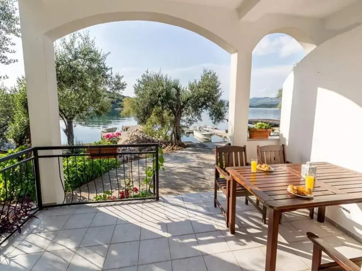 Apartments Vlahusi'c