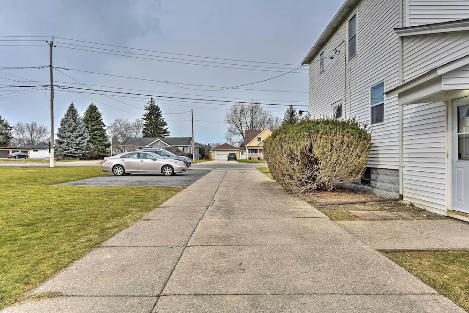 Vacation Rental ~ 2 Mi to Highmark Stadium!