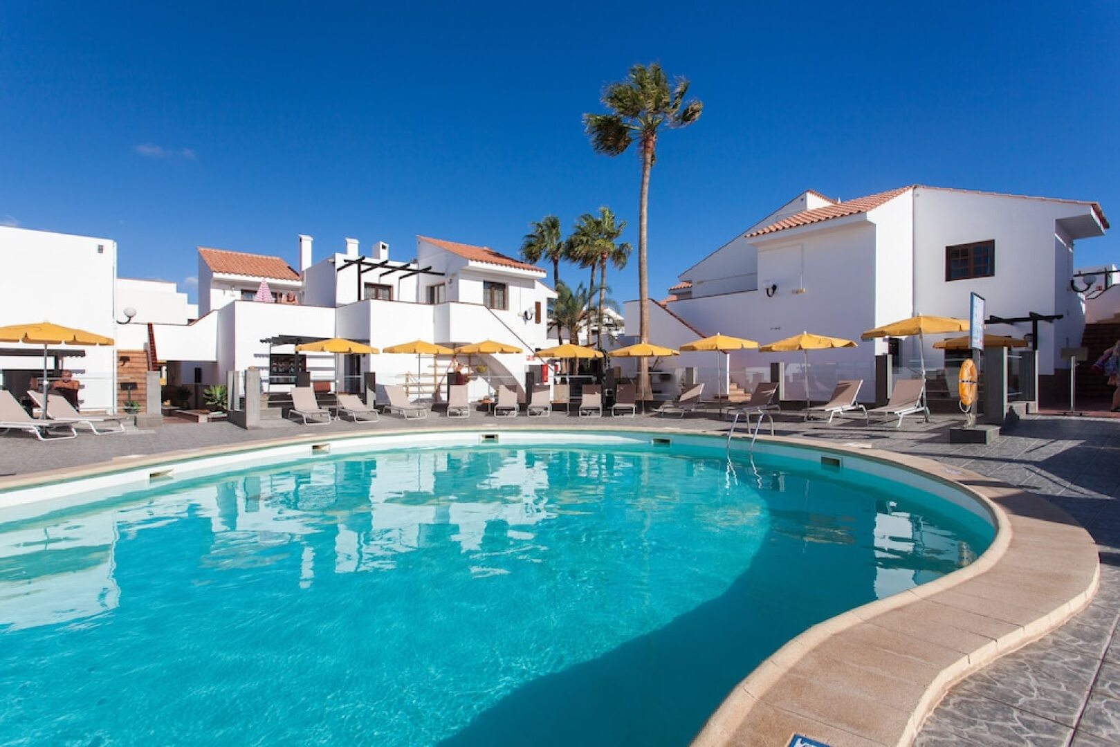 Fuerte Holiday Sunset Boulevard