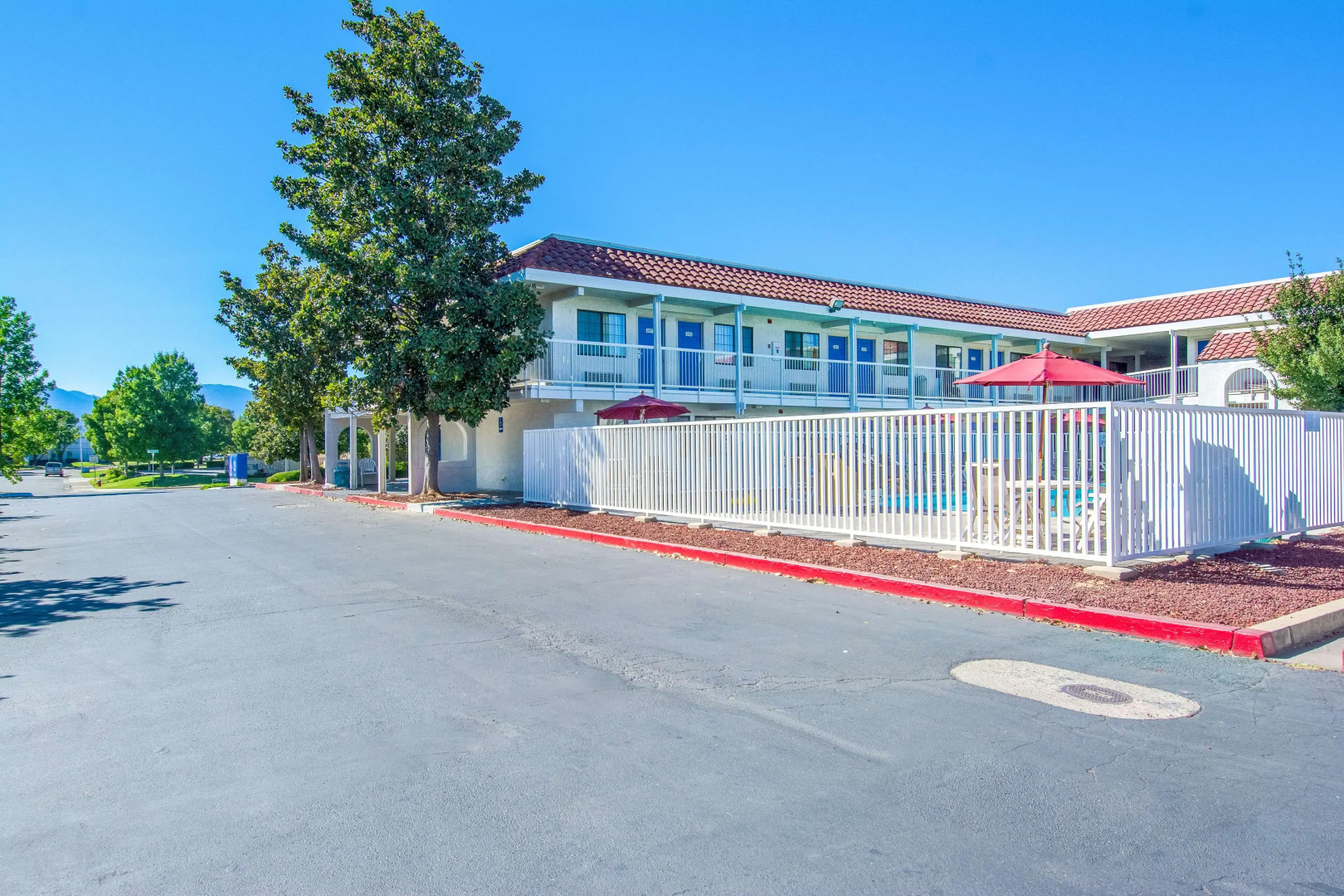 Motel 6 Redding, CA - South