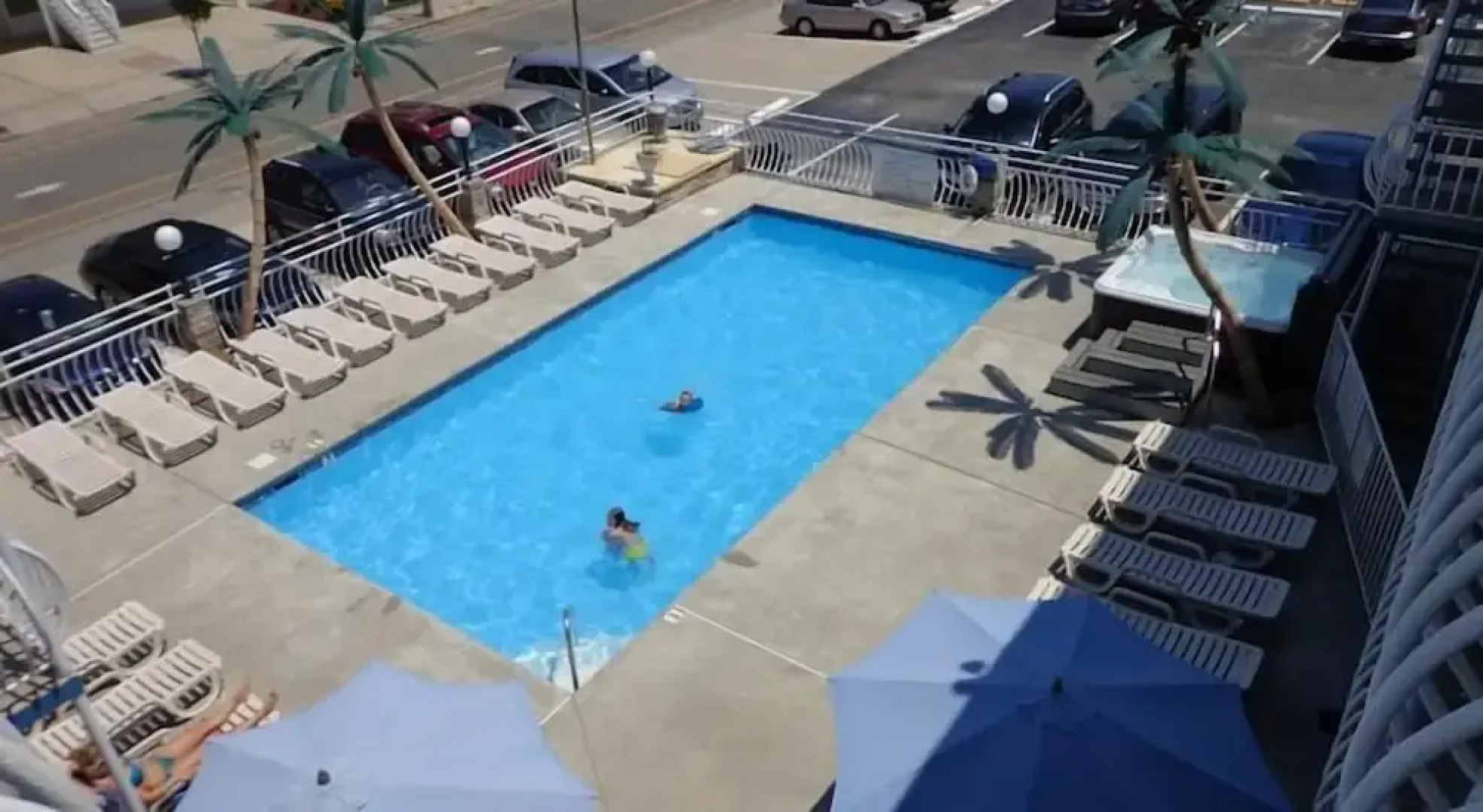 Quarterdeck Motel