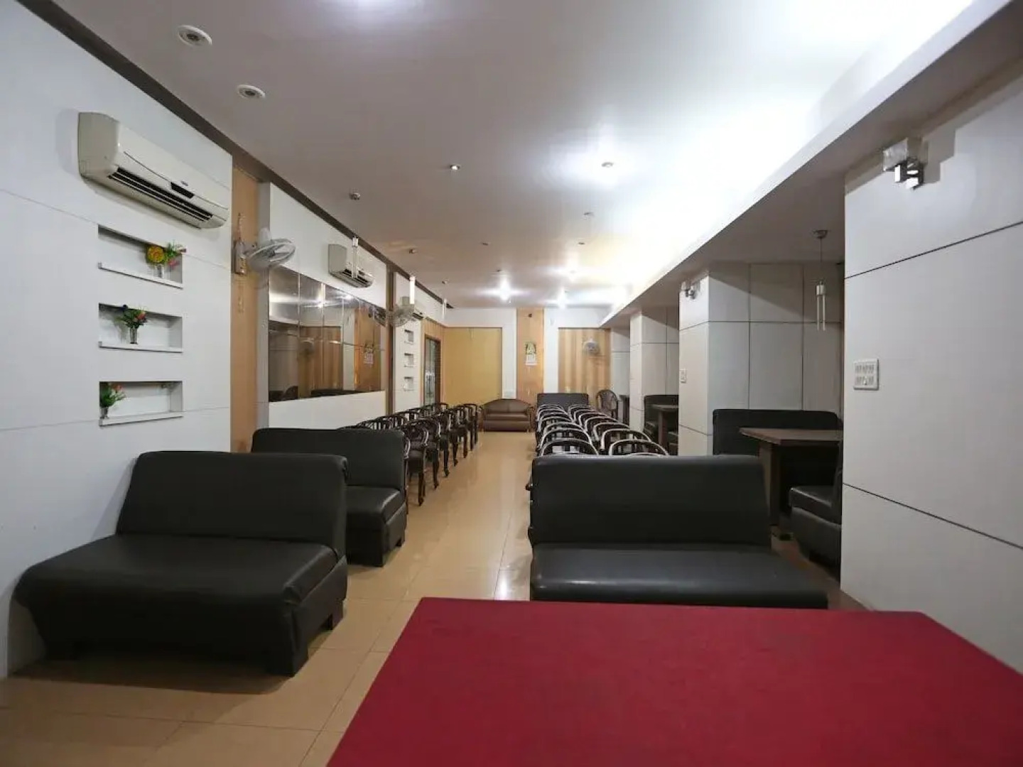 OYO 7636 Hotel Kaushalya Residency