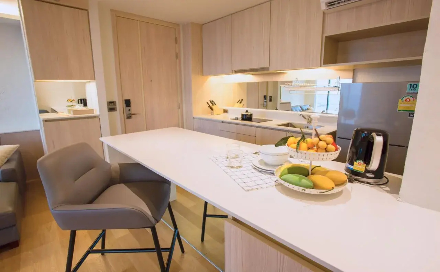 Balcony Seaside Sriracha Hotel & Serviced Apartments