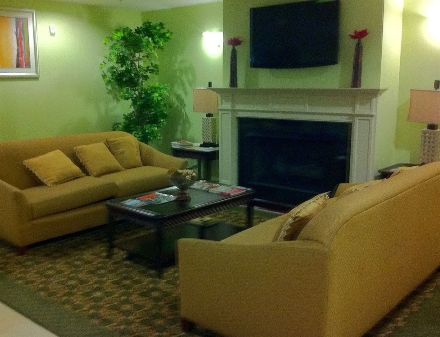 Ambassador Inn and Suites Tuscaloosa