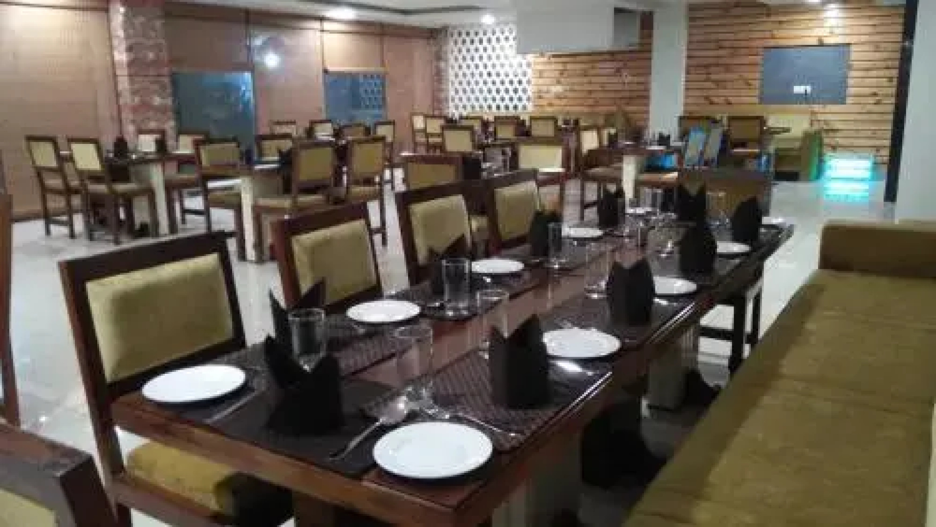 Hotel Neelam
