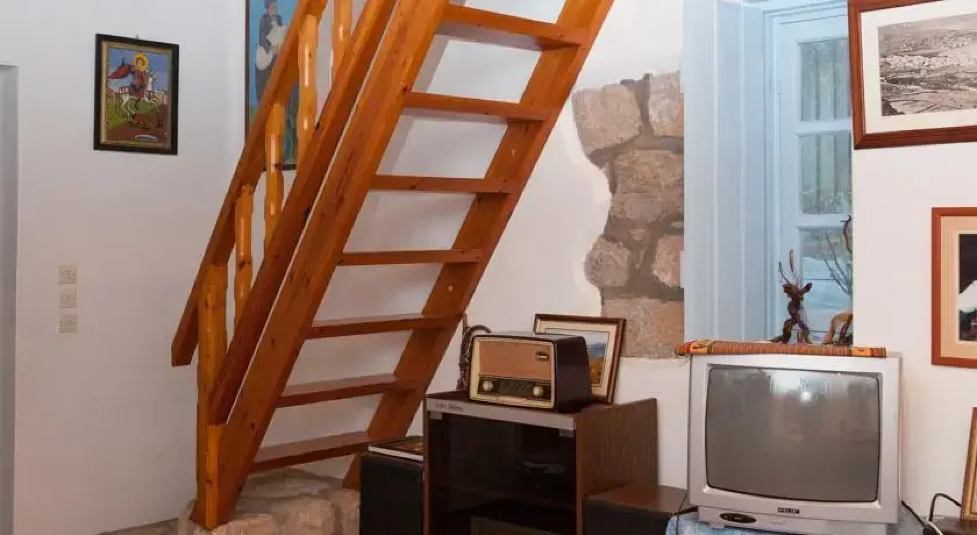 Ampelonas Country House