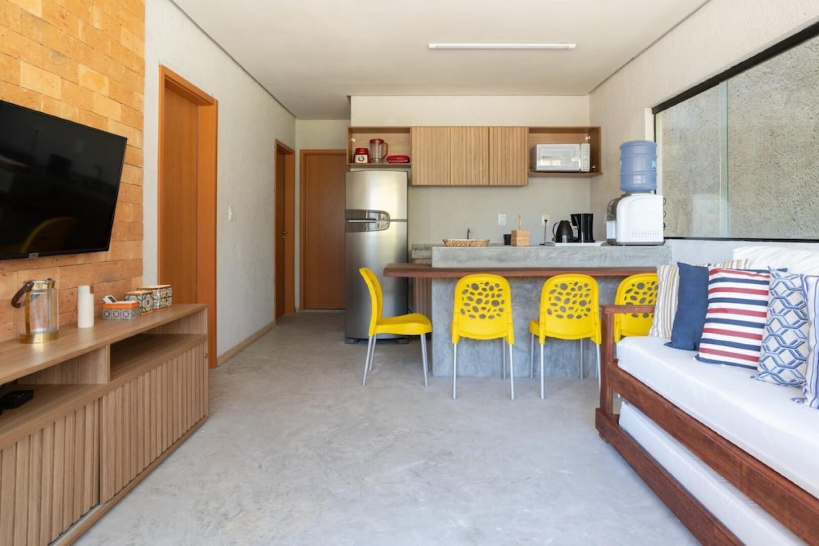 Linda Casa com Churrasqueira 5 min da Praia